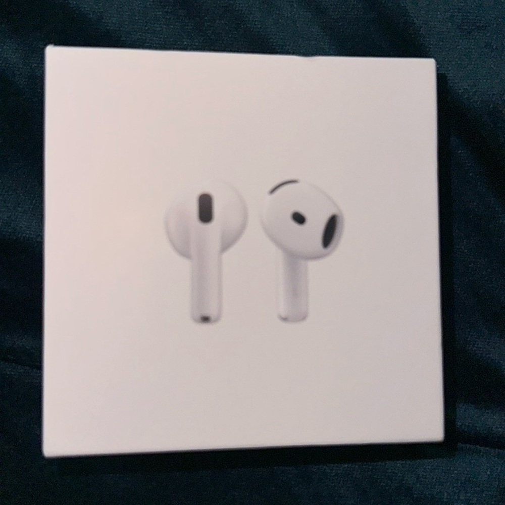 AirPods 4